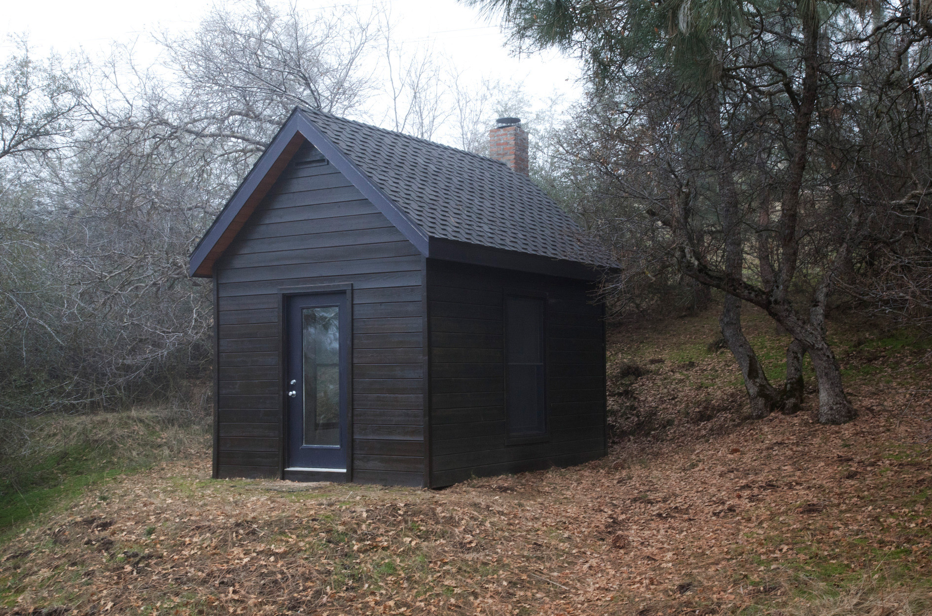 James Benning, <em>Henry David Thoreau Cabin</em> (exterior), 2007-08. 14' 4 in x 10' 4 in x 14'. All images courtesy of the artist unless otherwise noted.
