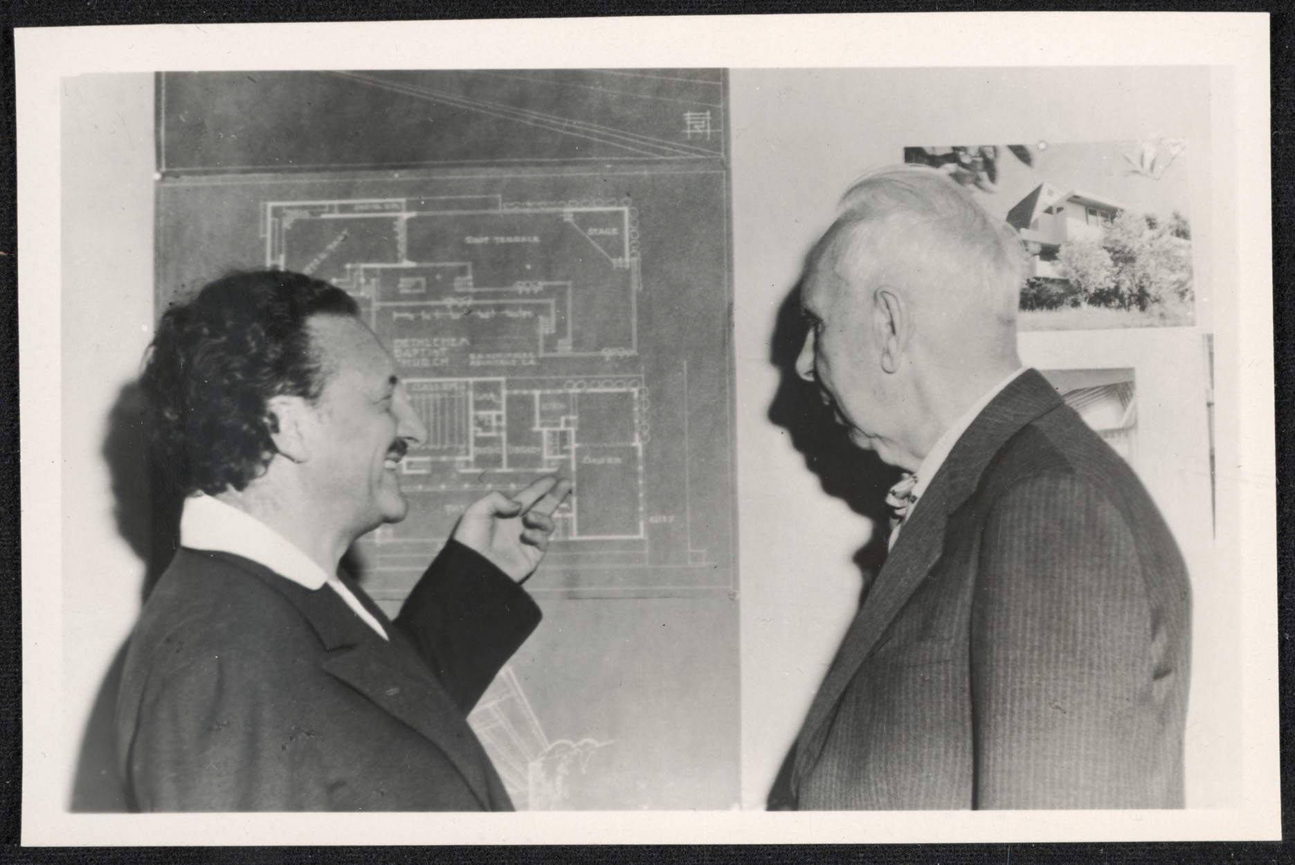 R. M. Schindler and Theodore Dreiser looking at a blueprint of the Bethlehem Baptist Church, 1945, photo by Berkeley Greene Tobey. Esther McCoy Papers, Archives of American Art, Smithsonian Institution.