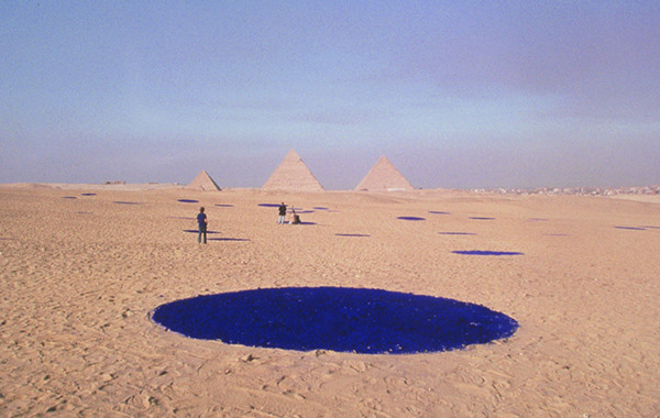 Lita Albuquerque, <i>Sol Star</i>, 1996, Giza Plateau for the 6th Cairo International Biennale, Cairo, Egypt, courtesy of the artist and Kohn Gallery
